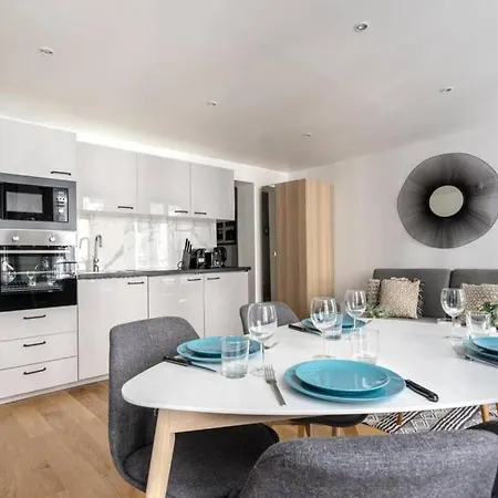 Grands Boulevards - 11 - Apartment